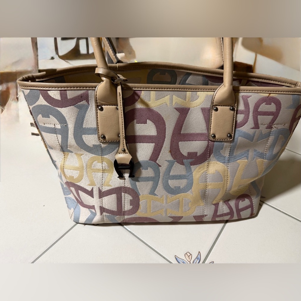 Etienne Aigner Multicolor Logo Tote - Beige Handles